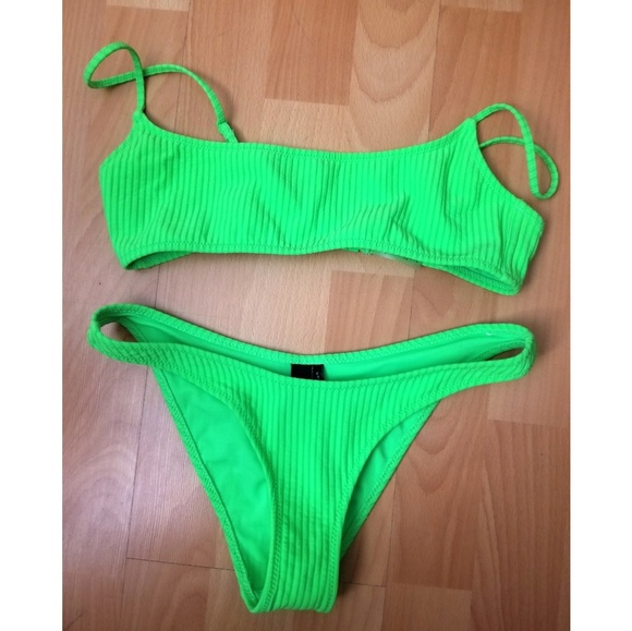 triangl green bikini